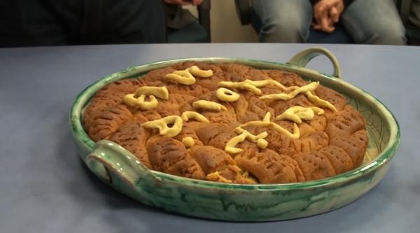 Η κοπή της πίττας του in.gr