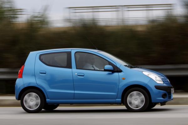 Nissan Pixo