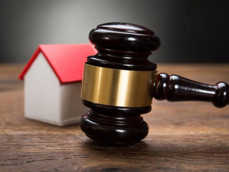 Ανελέητο κυνηγητό σε οφειλέτες – Παίρνει «φωτιά» η πλατφόρμα των πλειστηριασμών το 2019