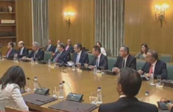 Μήνυμα προς τρόικα: Συμφωνία για πλειστηριασμούς ή μονομερής ρύθμιση