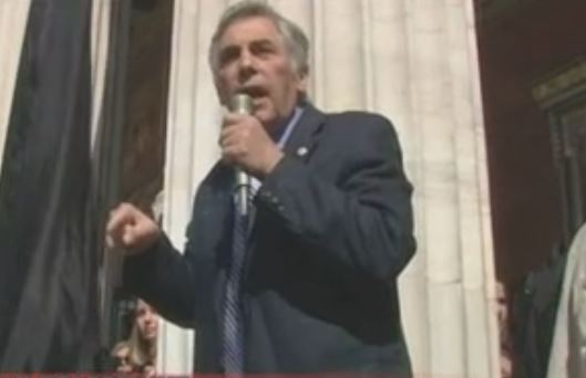 Εμφύλιος στα ΑΕΙ για το εξάμηνο, οι διοικητικοί συνεχίζουν την απεργία