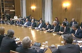 Εντάσεις μεταξύ των τριών κομμάτων της κυβέρνησης Παπαδήμου