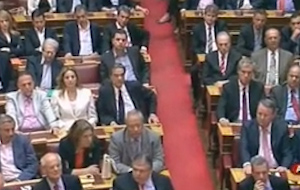 «Πυρετώδεις» οι διαβουλεύσεις στα κόμματα λόγω της ψηφοφορίας