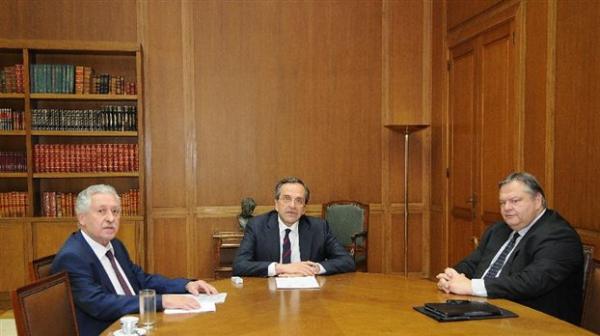 Με το βλέμμα στραμμένο στην κρίσιμη σύσκεψη των πολιτικών αρχηγών