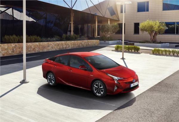 Toyota Prius 2016