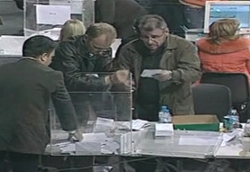 ΠΑΣΟΚ: Με την προσοχή στραμμένη στην εκλογή νέου αρχηγού