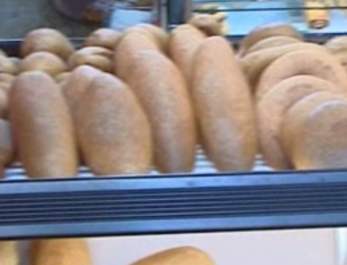 «Δεν θα επιτρέψουμε κερδοσκοπικά παιχνίδια» με τις τιμές των αλεύρων, λέει η κυβέρνηση