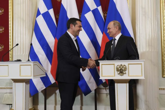 Putin, Tsipras move to repair frail ties after diplomatic crisis