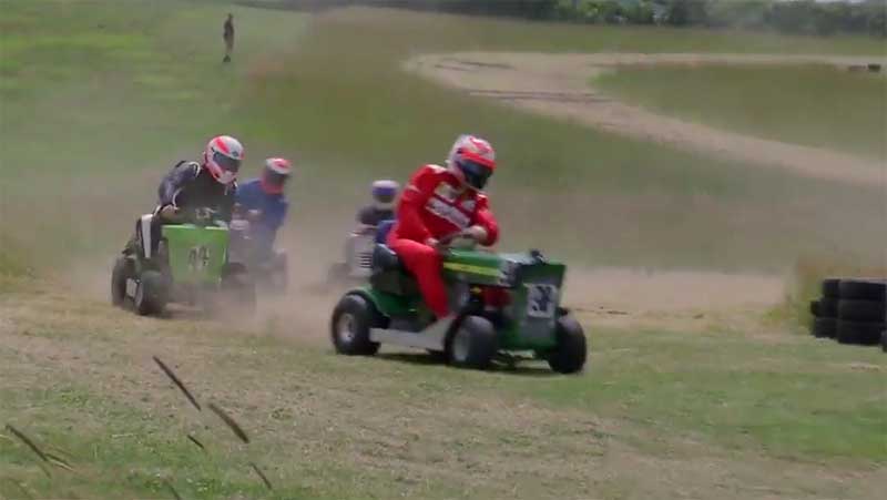 Η νίκη του Kimi Raikkonen στη Βρετανία -με χλοοκοπτική