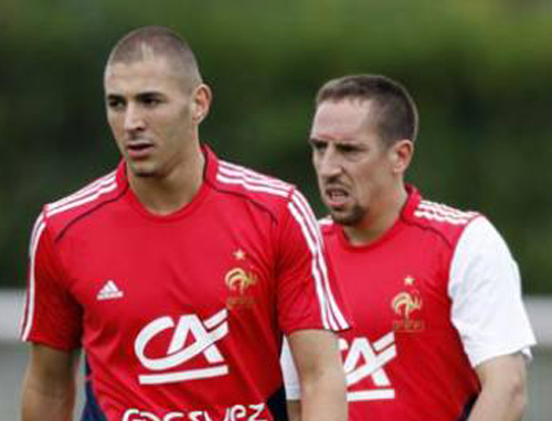 Και ο Μπενζεμά ύποπτος για το ροζ σκάνδαλο που ξέσπασε στην εθνική Γαλλίας