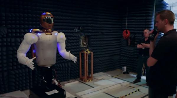 Νέο μέλος στο πλήρωμα o Ρομποναύτης