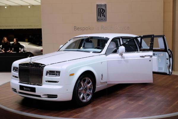 Rolls-Royce Serenity: H ανατολίτικη πλευρά της βρετανικής πολυτέλειας στη Γενεύη