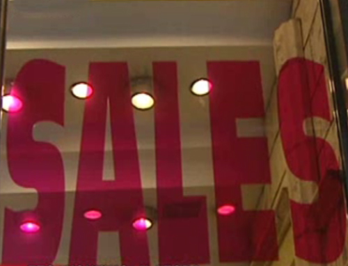 Μειωμένες οι πωλήσεις των εμπορικών επιχειρήσεων στις εκπτώσεις