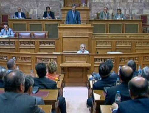 Πόλεμος ανακοινώσεων ΝΔ-ΛΑΟΣ για την ψήφιση του Μνημονίου