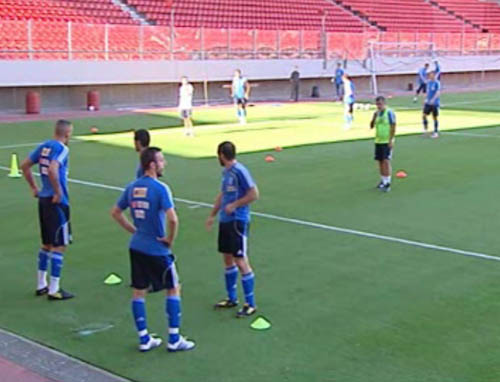 Πρεμιέρα με γεμάτο γήπεδο θέλει ο Φερνάντο Σάντος