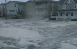 «Σοκ και δέος» προκάλεσε ο κυκλώνας Σάντι σε 8 πολιτείες των ΗΠΑ