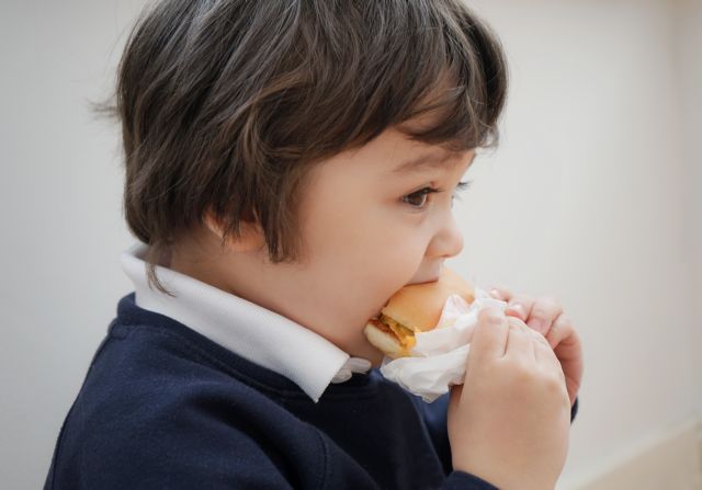 Τα Ελληνόπουλα είναι από τα πιο παχύσαρκα παιδιά στην Ευρώπη