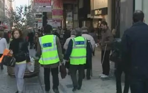 Το ΣΔΟΕ «οργώνει» τους εμπορικούς δρόμους της Αθήνας