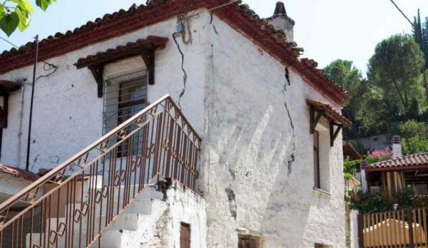 160 σπίτια  ακατάλληλα στη Φθιώτιδα, από τον πρώτο έλεγχο
