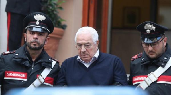Ιταλία : Συνελήφθη ο αρχηγός της Κόζα Νόστρα