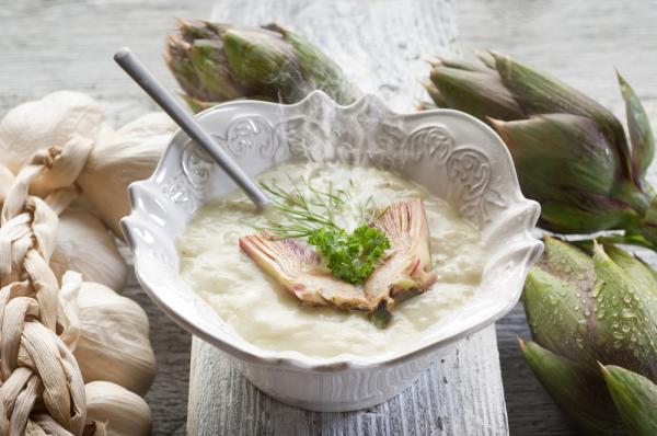 Σούπα με αγκινάρες