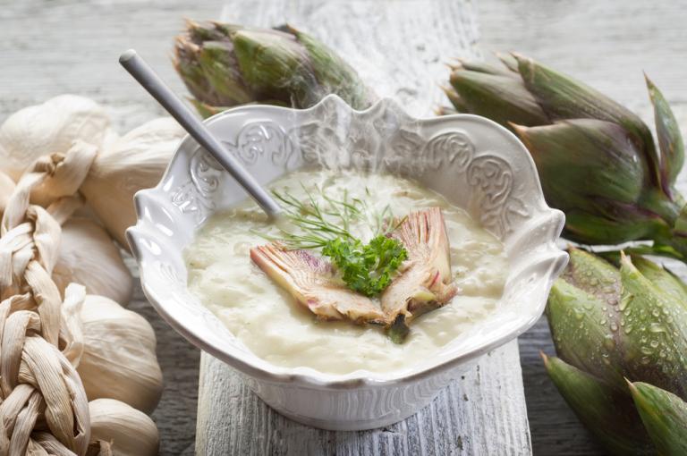 Σούπα με αγκινάρες