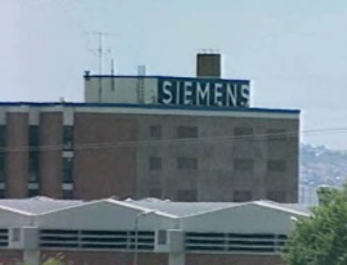 Πλήρως αναρμόδια με οποιαδήποτε πτυχή της υπόθεσης Siemens δήλωσε η Ντ.Μπακογιάννη