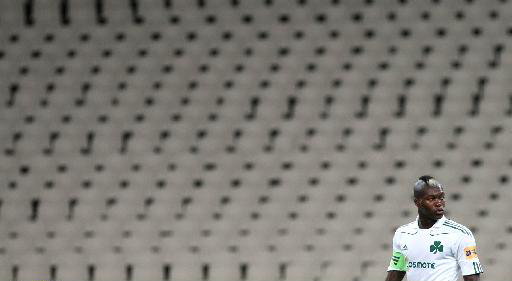 Σκληρό πόκερ Σισέ και Λάτσιο για τις απολαβές