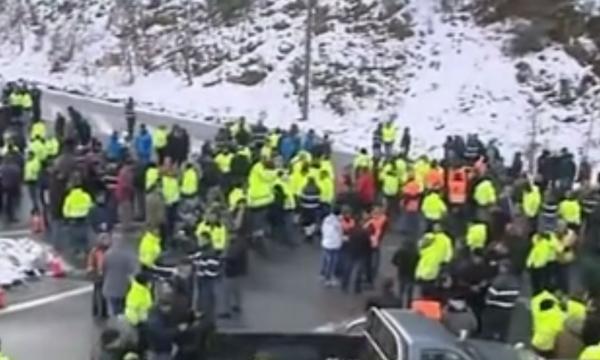 Σκουρίες: Οι εργαζόμενοι αποφασισμένοι να υπερασπιστούν τις θέσεις εργασίας