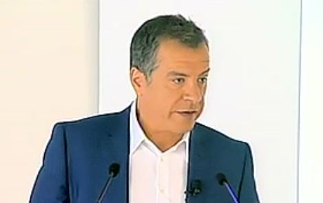 Στ.Θεοδωράκης: Η πρόεδρος της Βουλής πρέπει να αλλάξει