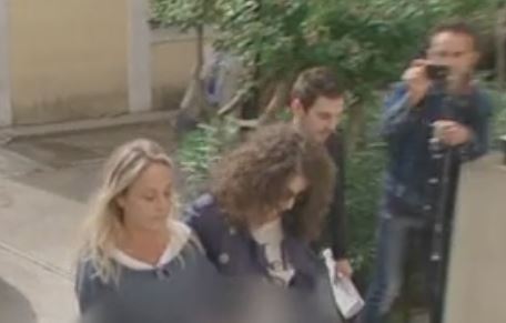 Συνελήφθη η Θ.Σκορδέλη για εμπλοκή σε αξιόποινες πράξεις της Χρυσής Αυγής