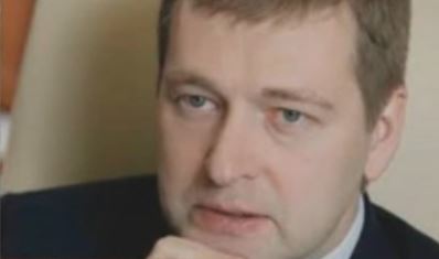 Στον Σκορπιό βρίσκεται ο νέος ιδιοκτήτης του νησιού, Ντ.Ριμπολόβλεφ