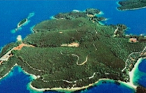 «Σκοντάφτει» στη διαθήκη του Ωνάση η πώληση του Σκορπιού