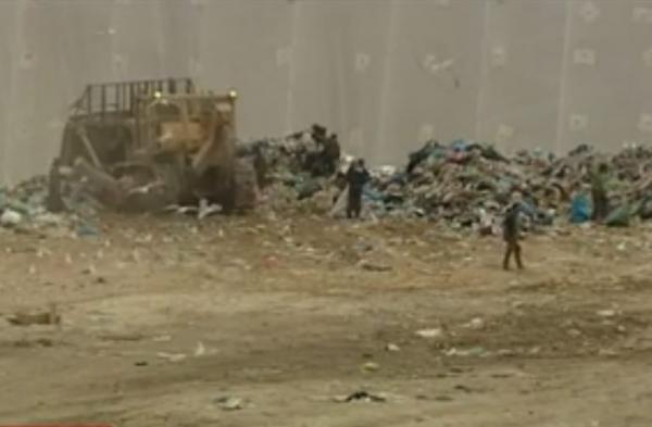 Κόντρα Δούρου-Σγουρού για τη διαχείριση των απορριμμάτων