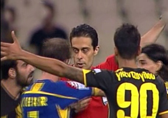 Βράζουν στην ΑΕΚ για τη διαιτησία Κουκουλάκη