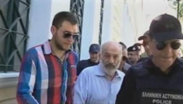 Αθώος δήλωσε στους δημοσιογράφους ο Γιάννης Σμπώκος