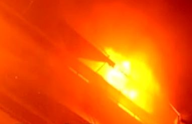 Διαμέρισμα παραδόθηκε στις φλόγες στο κέντρο της Λαμίας