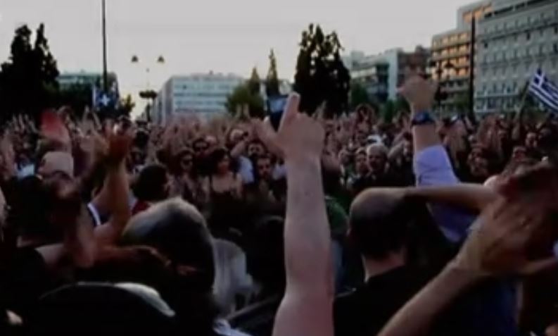 «Άναψαν φωτιές» δύο σποτ για τη διαγραφή του χρέους