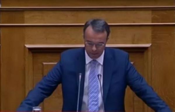 Δέσμευση Σταϊκούρα για αποκατάσταση των μισθών των ενστόλων