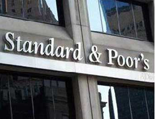 Στην κατηγορία «junk» υποβάθμισε την Ελλάδα η Standard & Poors