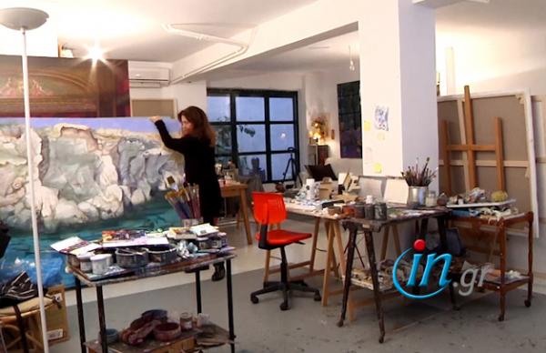 Ειρήνη Ηλιοπούλου: Ζωγράφισα τα βράχια για να μιλήσω περισσότερο για το νερό