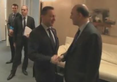 Θετικοί ρυθμοί ανάπτυξης απο το 2014 και έξοδο στις αγορές, λέει η κυβέρνηση