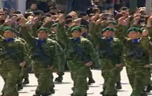 Αντιδράσεις για τις αλλαγές που ετοίμαζαν στις Ενοπλες Δυνάμεις