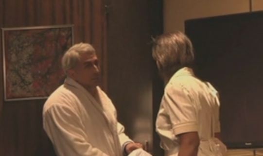 Θεατρική παράσταση στο Παρίσι έγινε η περιπέτεια του Στρος Καν