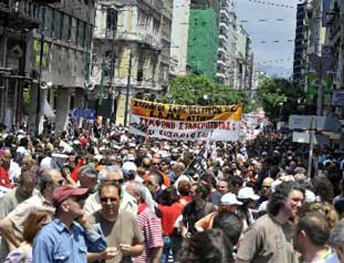 Καθολική συμμετοχή των εργαζομένων στις απεργιακές συγκεντρώσεις