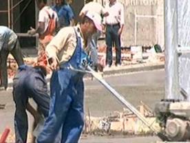 Υποχρεωτική επέκταση των συλλογικών συμβάσεων ζητεί η ΓΣΕΕ