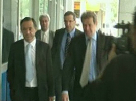 Θρίλερ μέχρι την τελευταία στιγμή το θέμα της επέκτασης των κλαδικών συμβάσεων