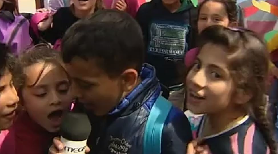 Και προσφυγόπουλα στο Διαπολιτισμικό Σχολείο στο Γκάζι