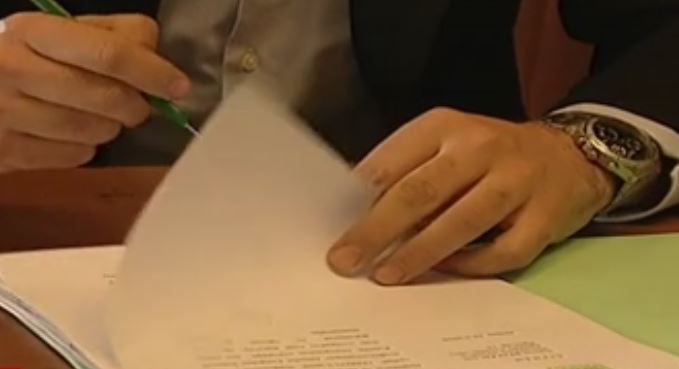 Πρώην βουλευτής αρνείται ανάμειξή του στη νέα «εταιρεία δολοφόνων»