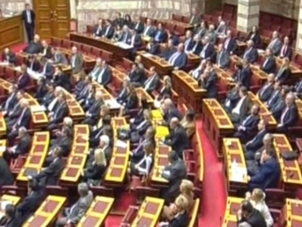 Συνεχίζονται οι αντιδράσεις των κομμάτων για την συναίνεση